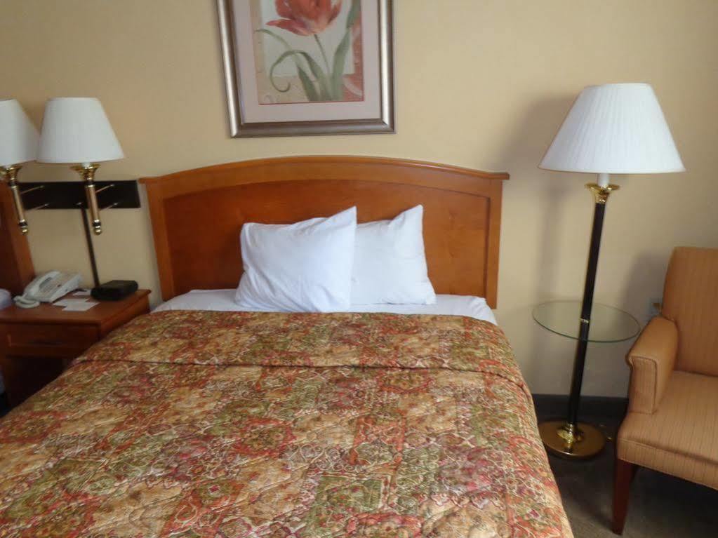 Country Inn & Suites By Radisson, Green Bay East, Wi Exteriör bild