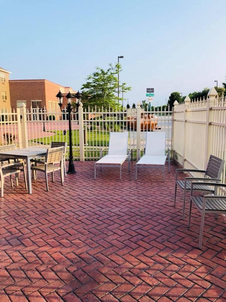 Country Inn & Suites By Radisson, Green Bay East, Wi Exteriör bild